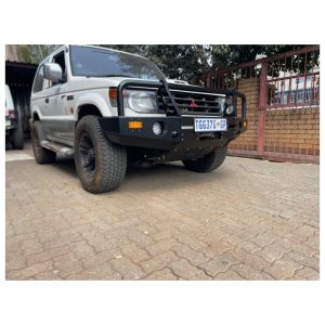 Mitsubishi Pajero Gen2 1998-2001 Ratel Bosbumper Front Replacement Bumper Skid Plate Included