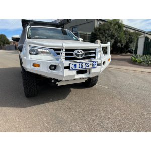 Toyota Fortuner 2016 + Ratel Bosbumper Front Replacement Bumper Skid Plate Included